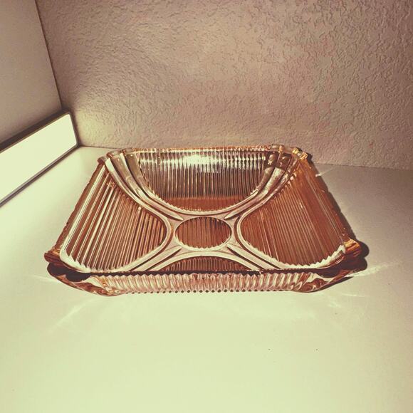 Vintage Pink Depression Glass Ribbed Square Tray – Scalloped Corners (7.5”) - Picture 3 of 8